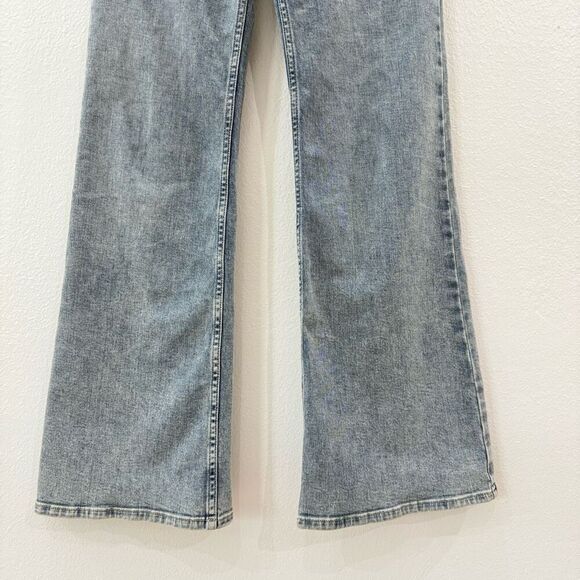 Free People Thunderbird Flare Wide Leg Light Wash Jeans Silver Women's Size 29 - Picture 8 of 15